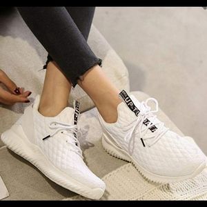 Women's athletic shoes